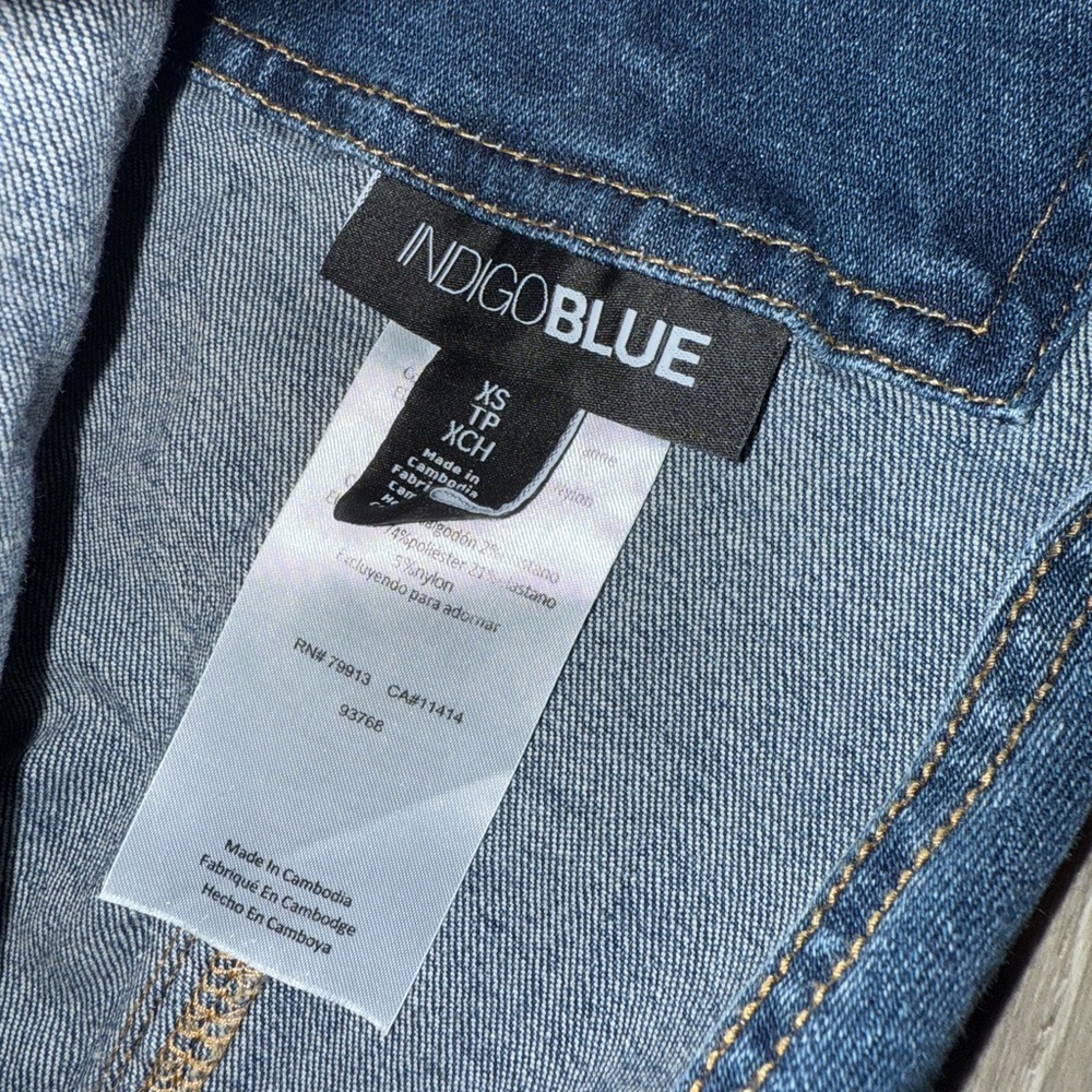 Indigo Blue Casual Denim Shorts - Picture 2 of 2